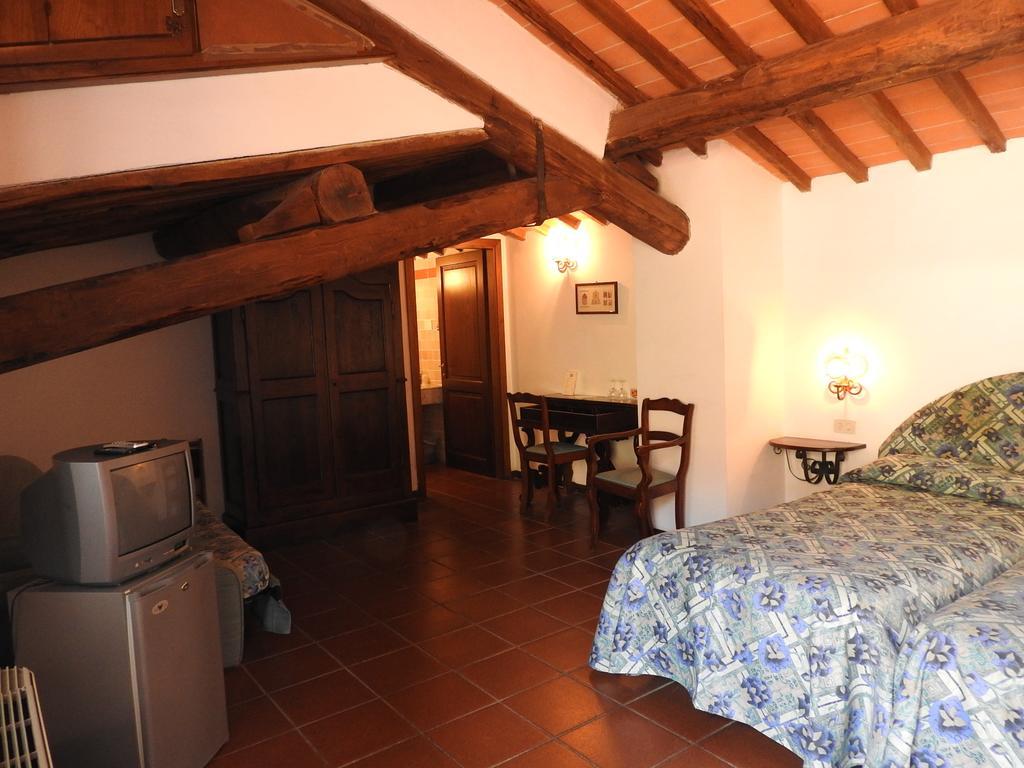 Гостевой дом Relais Borgo Di Toiano Совичилле Экстерьер фото
