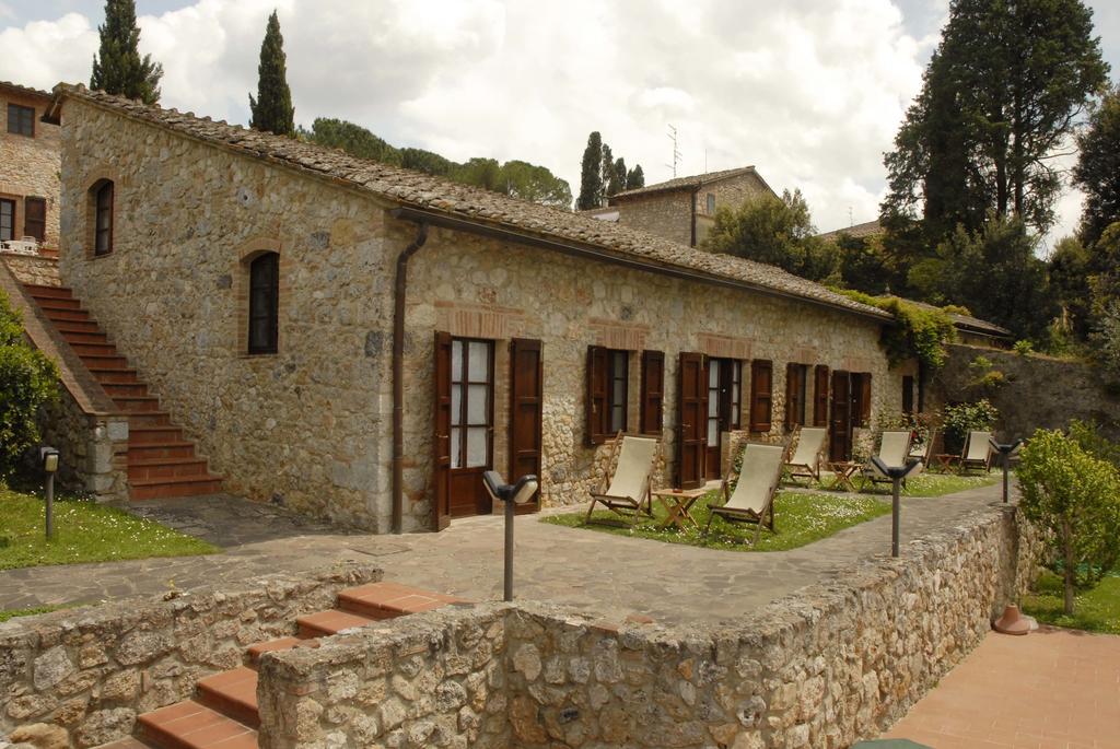 Гостевой дом Relais Borgo Di Toiano Совичилле Экстерьер фото